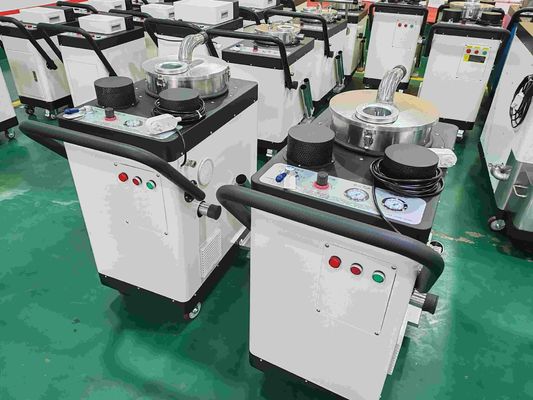 Máy dụng cụ loại bỏ dung nham cho cả làm sạch ẩm và khô và có thể được làm sạch 360 °